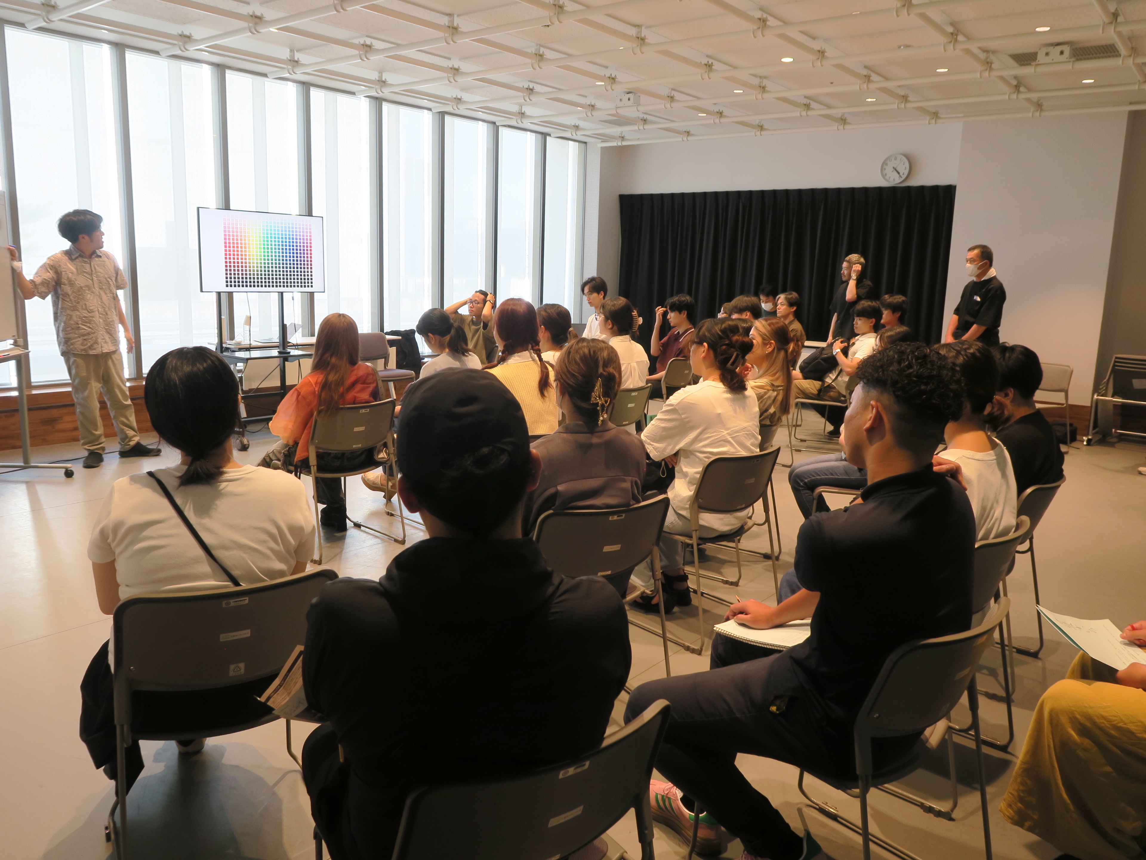 ユースプログラム2025「新しい演劇鑑賞教室」(前期)②レポート