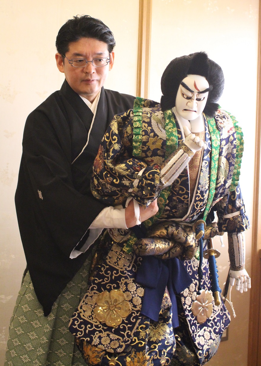 『人形浄瑠璃 文楽』の人形遣い 五代目吉田玉助さんにインタビューしました！